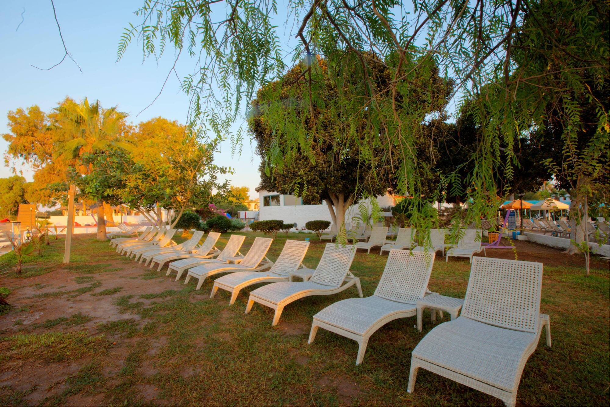 Merit Cyprus Gardens Holiday Famagusta  Exteriör bild